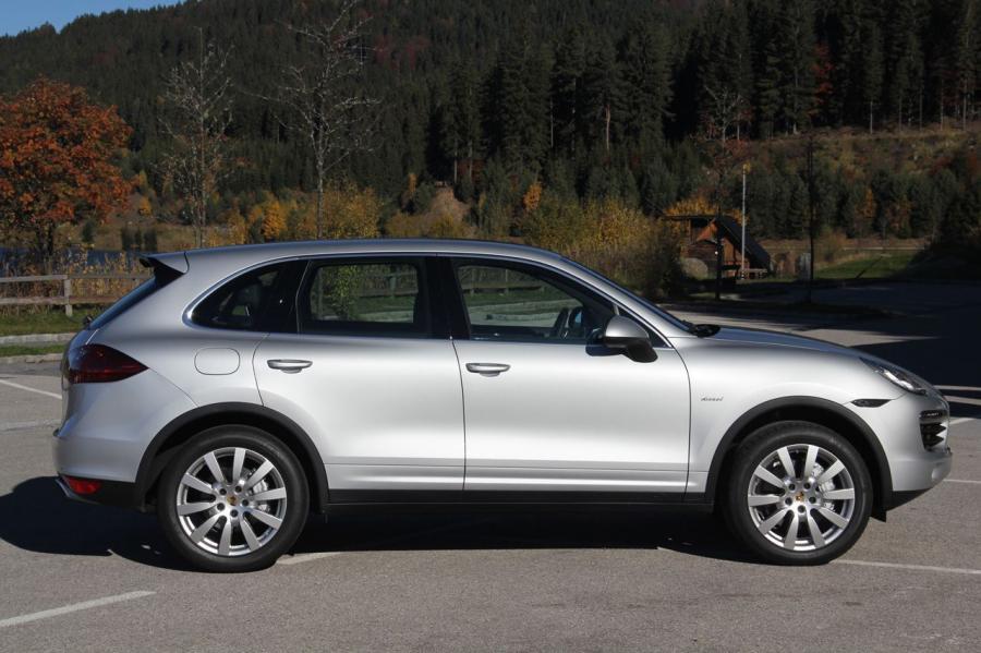  Porsche Cayenne S Diesel 2012 года  (фото 25 из 36)